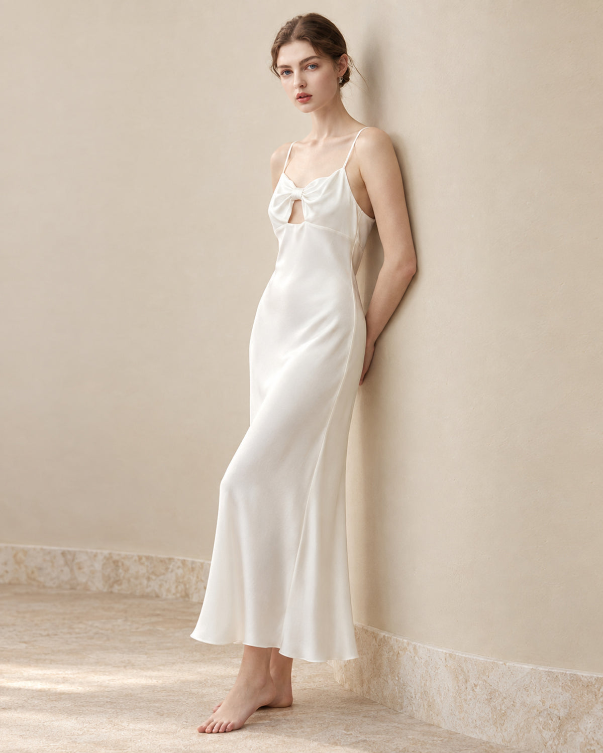 Sculpted 19-Momme Mulberry Silk Bow-Keyhole Midi Dress