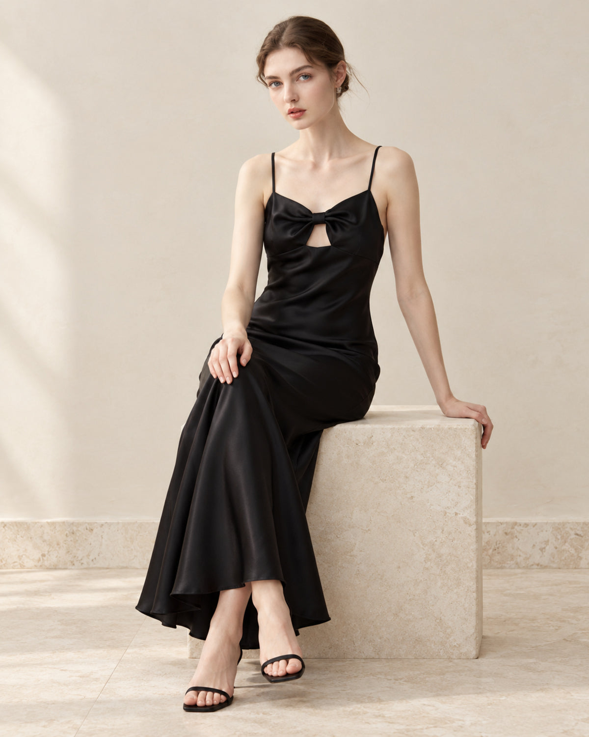 Sculpted 19-Momme Mulberry Silk Bow-Keyhole Midi Dress