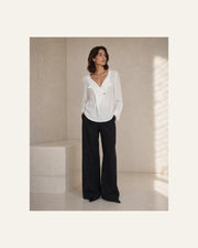 VELSÉE Women’s Mulberry Silk Layered-Lapel Blouse – Ivory Long-Sleeve Draped V-Neck Top